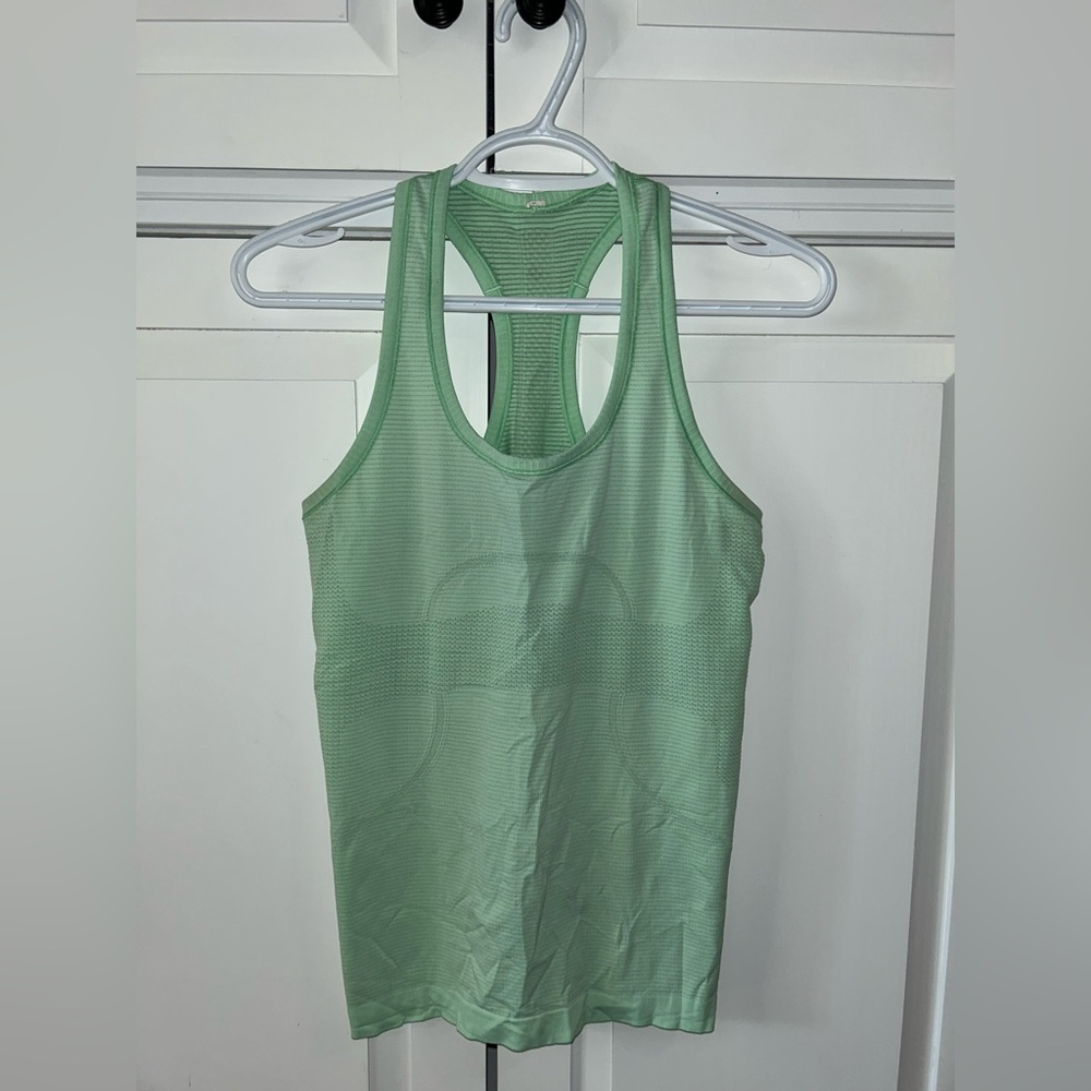 Lululemon Workout Set - Picture 3 of 5